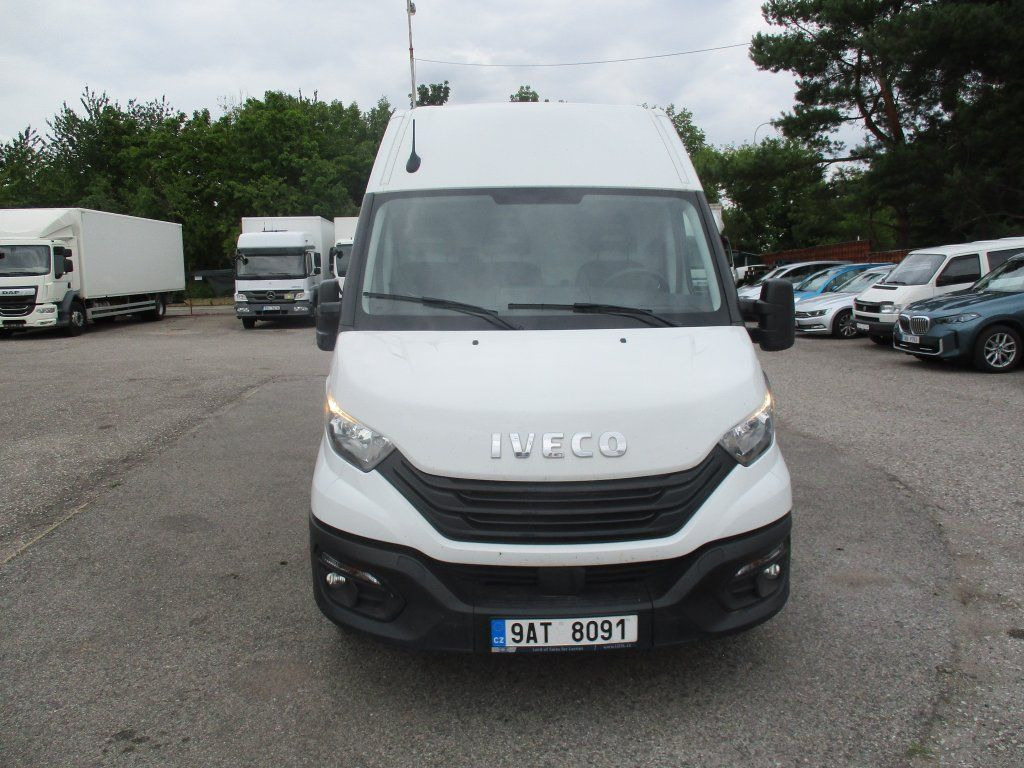 Iveco Daily 35S16 - Panel van: picture 2 Iveco Daily 35S16 - Panel van: picture 2