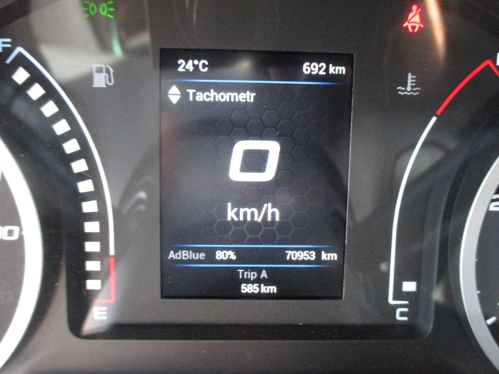 Panel van Iveco Daily 35S16: picture 8