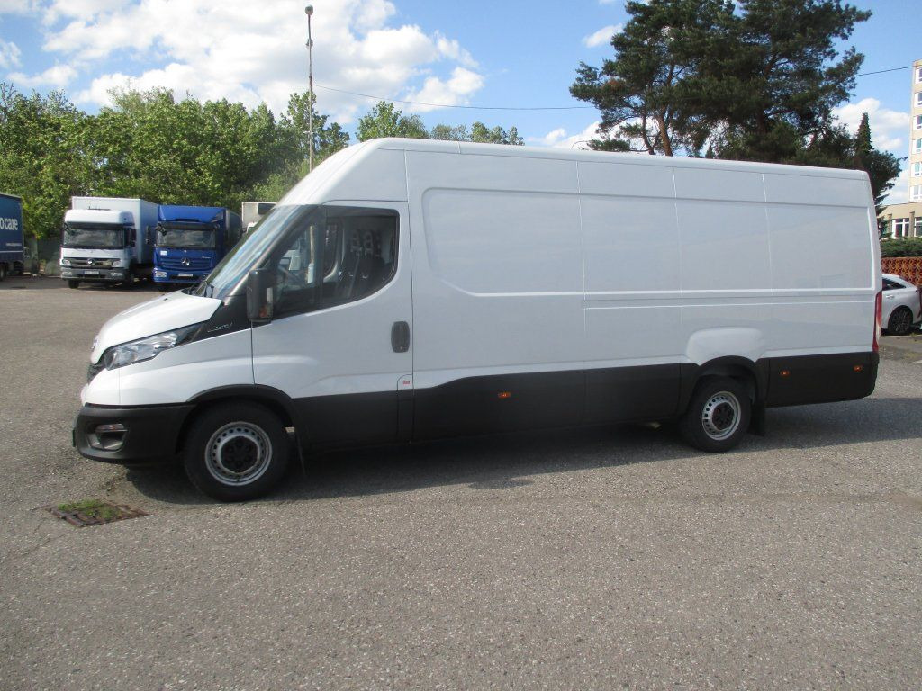 Iveco Daily 35S16 - Panel van: picture 2 Iveco Daily 35S16 - Panel van: picture 2