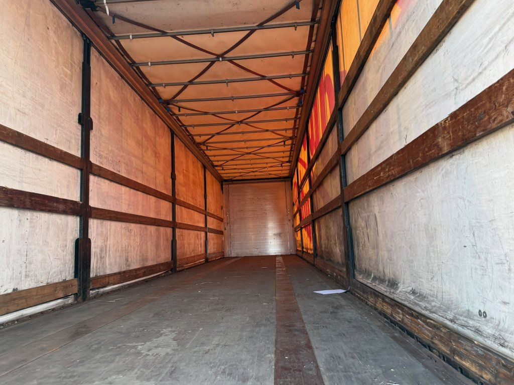 Curtainsider semi-trailer Kögel SN24: picture 12 Curtainsider semi-trailer Kögel SN24: picture 12