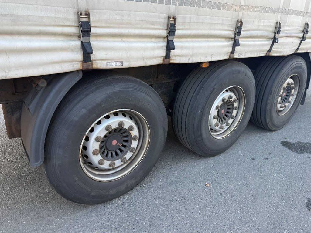 Curtainsider semi-trailer Kögel SN24: picture 6 Curtainsider semi-trailer Kögel SN24: picture 6