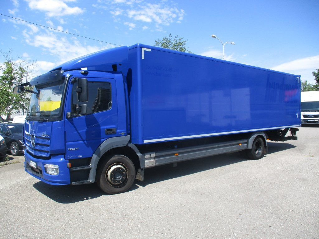 Mercedes-Benz Atego 1224 mit LBW - Refrigerator truck: picture 1 Mercedes-Benz Atego 1224 mit LBW - Refrigerator truck: picture 1