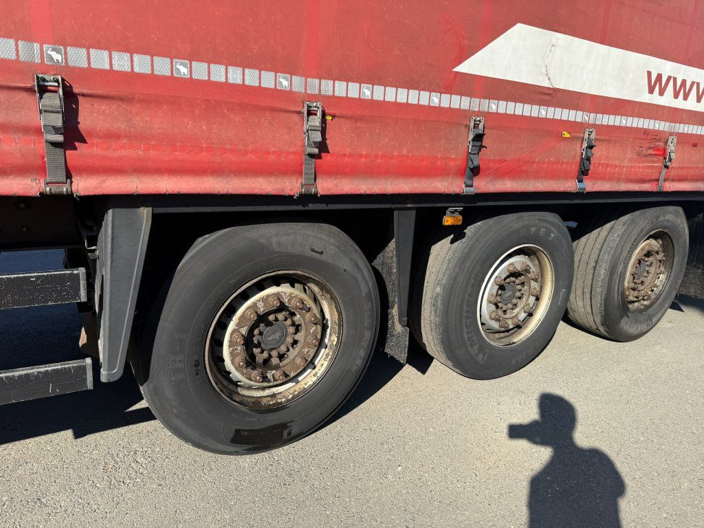 Schmitz Cargobull COIL/MULDE - Curtainsider semi-trailer: picture 5 Schmitz Cargobull COIL/MULDE - Curtainsider semi-trailer: picture 5
