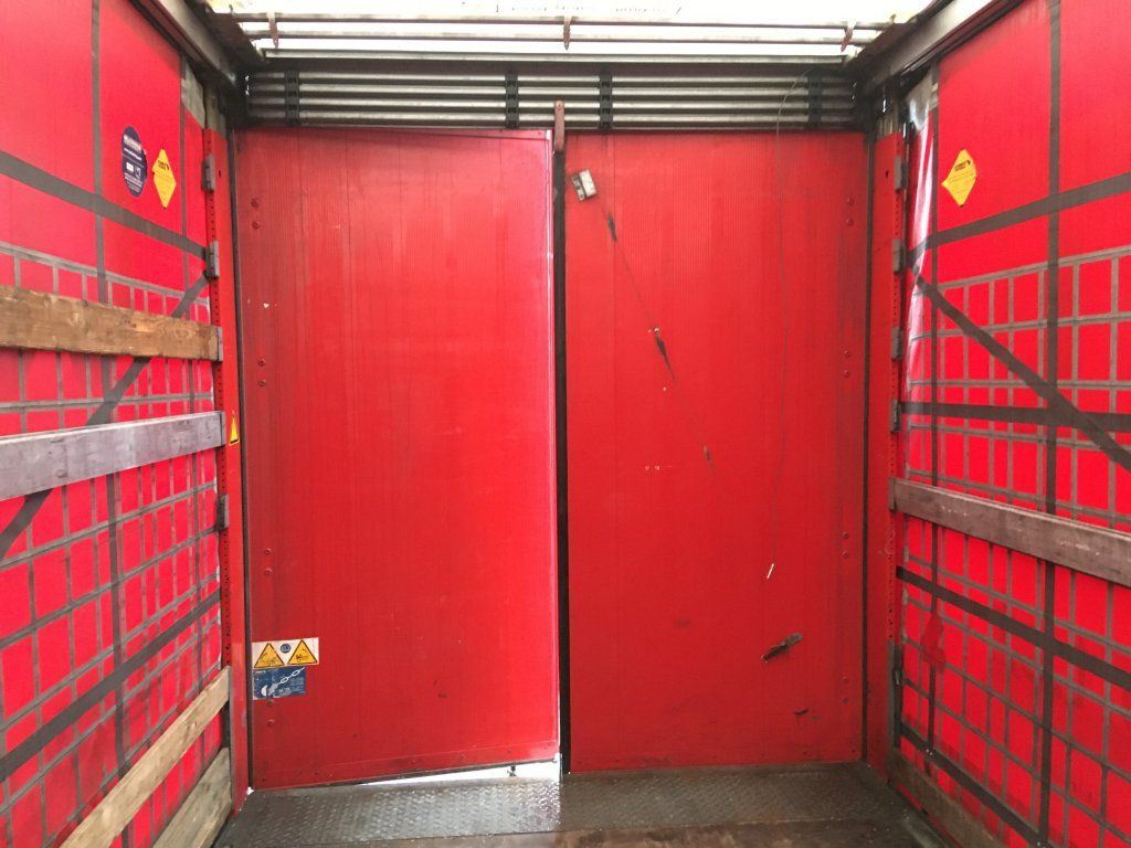 Curtainsider semi-trailer Schmitz Cargobull SCB*S3T standard/lifting roof/Hubdach 2,70-2,85m: picture 12