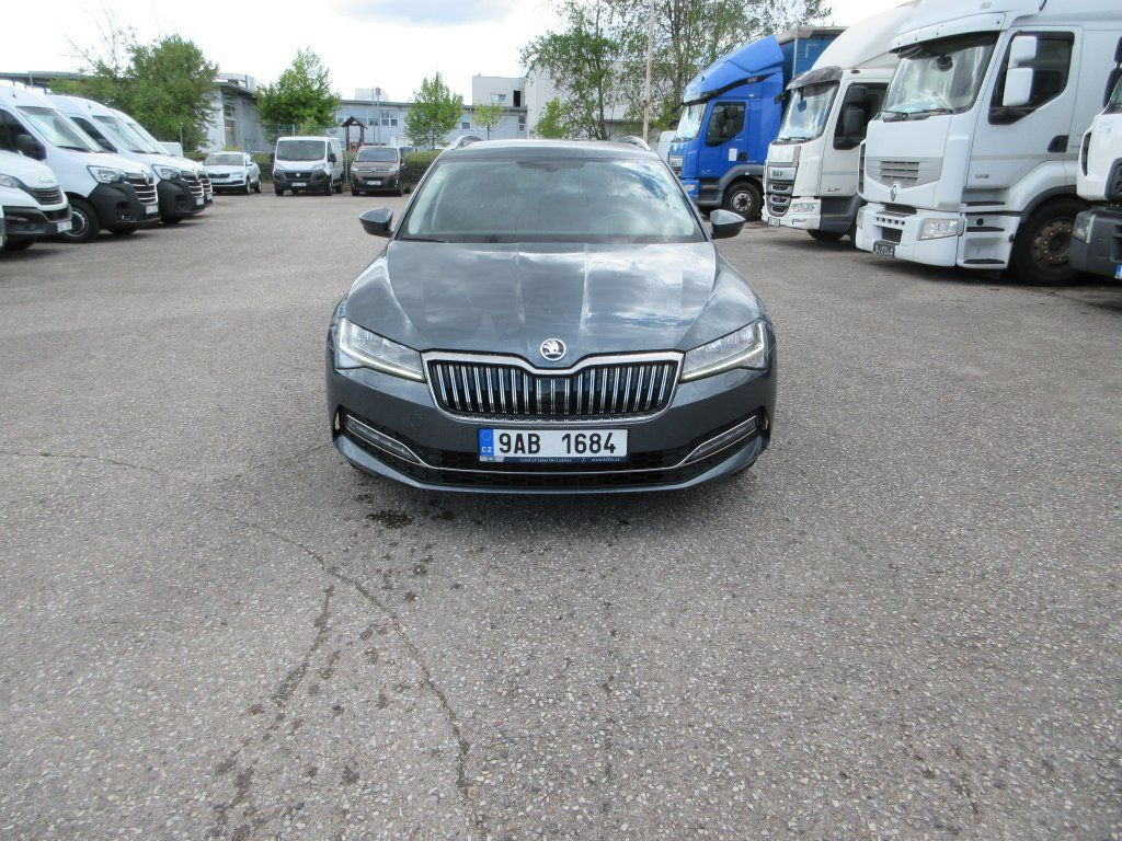 Skoda 2.0 Tdi Style - Station wagon: picture 4 Skoda 2.0 Tdi Style - Station wagon: picture 4