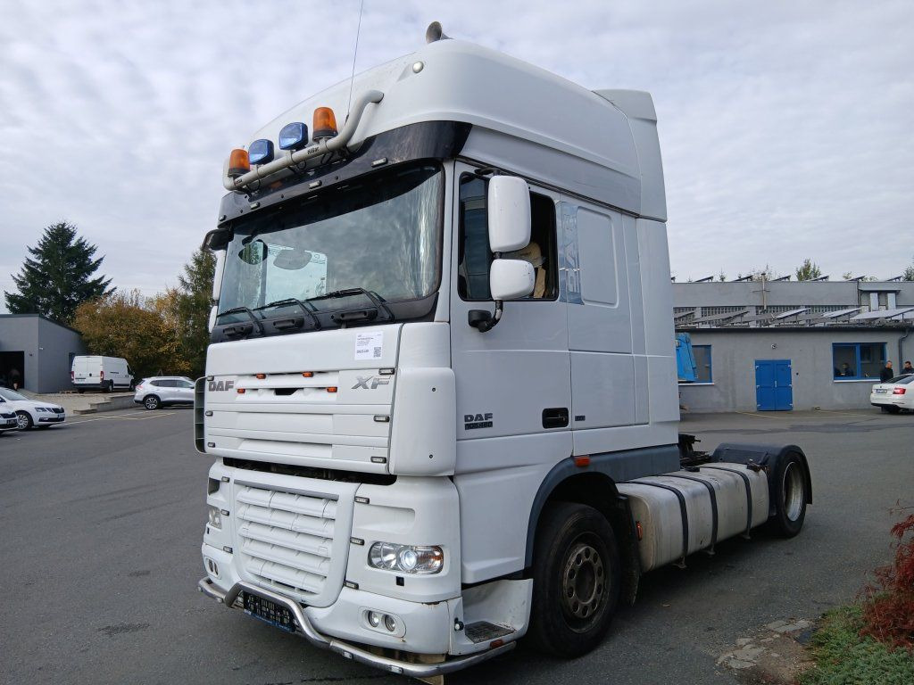 DAF XF105.460 Superspacecab SSC - Tractor unit: picture 2 DAF XF105.460 Superspacecab SSC - Tractor unit: picture 2