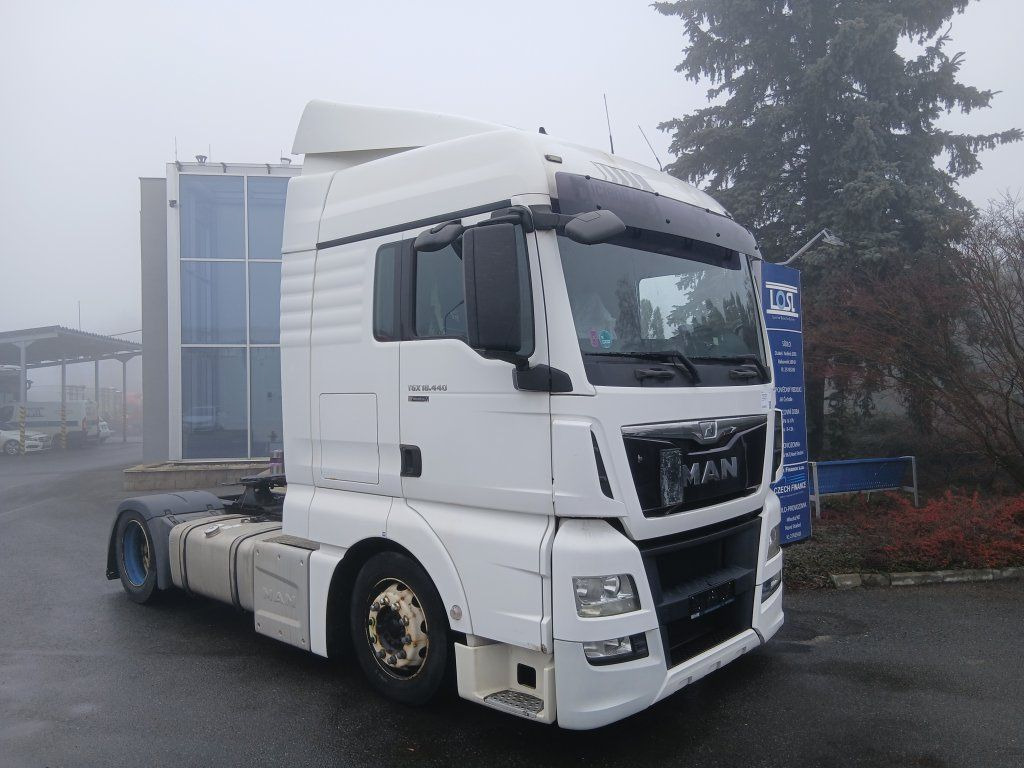 MAN TGX18.440 XLX - Tractor unit: picture 3 MAN TGX18.440 XLX - Tractor unit: picture 3