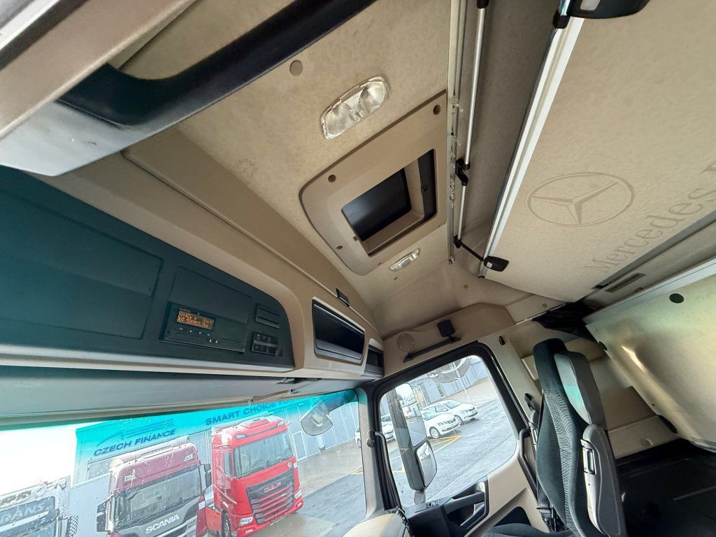 Leasing of Mercedes-Benz 1845 Actros EURO 6 Mercedes-Benz 1845 Actros EURO 6: picture 15 Leasing of Mercedes-Benz 1845 Actros EURO 6 Mercedes-Benz 1845 Actros EURO 6: picture 15