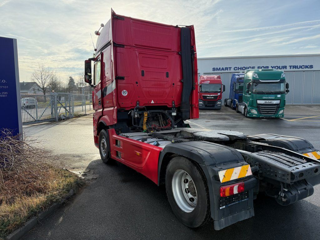 Mercedes-Benz 1848 Actros Gigaspace - Tractor unit: picture 4 Mercedes-Benz 1848 Actros Gigaspace - Tractor unit: picture 4