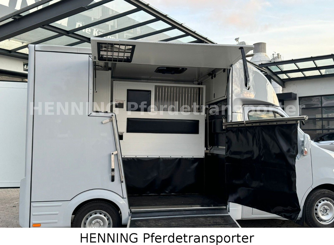 Nissan Interstar - Livestock truck: picture 5 Nissan Interstar - Livestock truck: picture 5