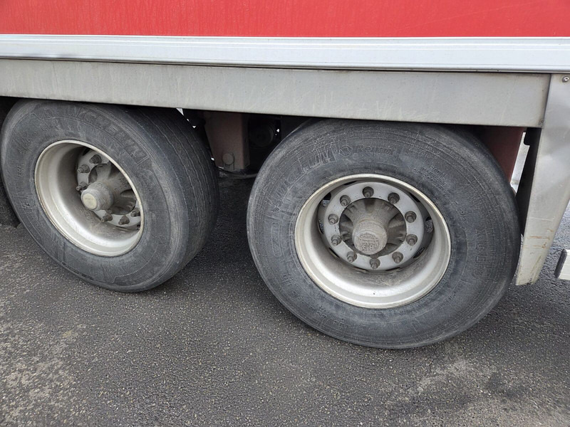 Chereau - Refrigerator semi-trailer: picture 5 Chereau - Refrigerator semi-trailer: picture 5