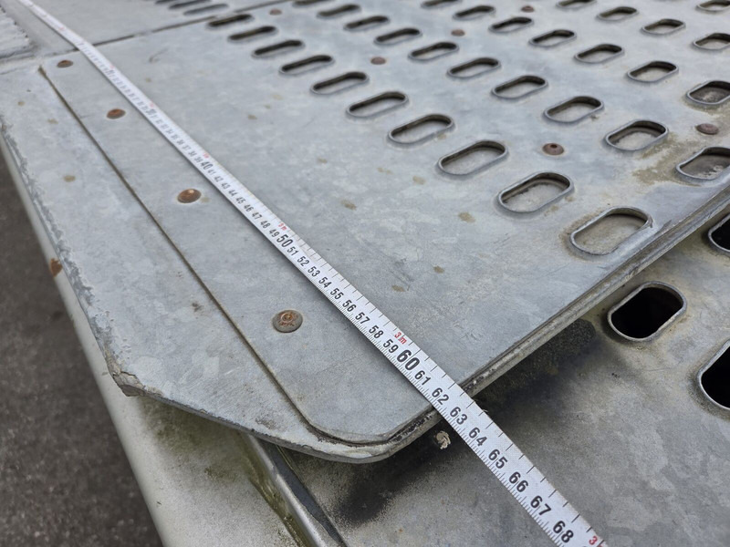 Louault 9m50 - Dropside/ Flatbed trailer: picture 3 Louault 9m50 - Dropside/ Flatbed trailer: picture 3