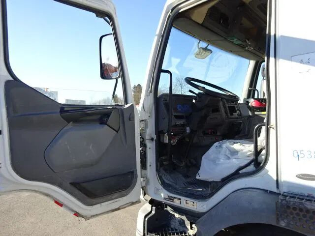 Cable system truck Renault Premium 370 dci - 6x2 - container system - crane/grue: picture 9 Cable system truck Renault Premium 370 dci - 6x2 - container system - crane/grue: picture 9