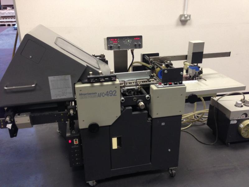 Horizon AFC-492sc 2 buckle plate folders with sword folding unit, perforating and creasing - Folding machine: picture 1 Horizon AFC-492sc 2 buckle plate folders with sword folding unit, perforating and creasing - Folding machine: picture 1