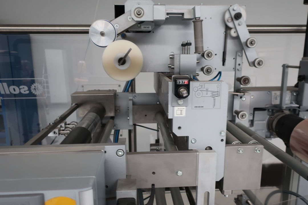 Packaging machinery Sollas SX 60 film wrapping machine with moen maskinbyg pick and place feeder: picture 7 Packaging machinery Sollas SX 60 film wrapping machine with moen maskinbyg pick and place feeder: picture 7