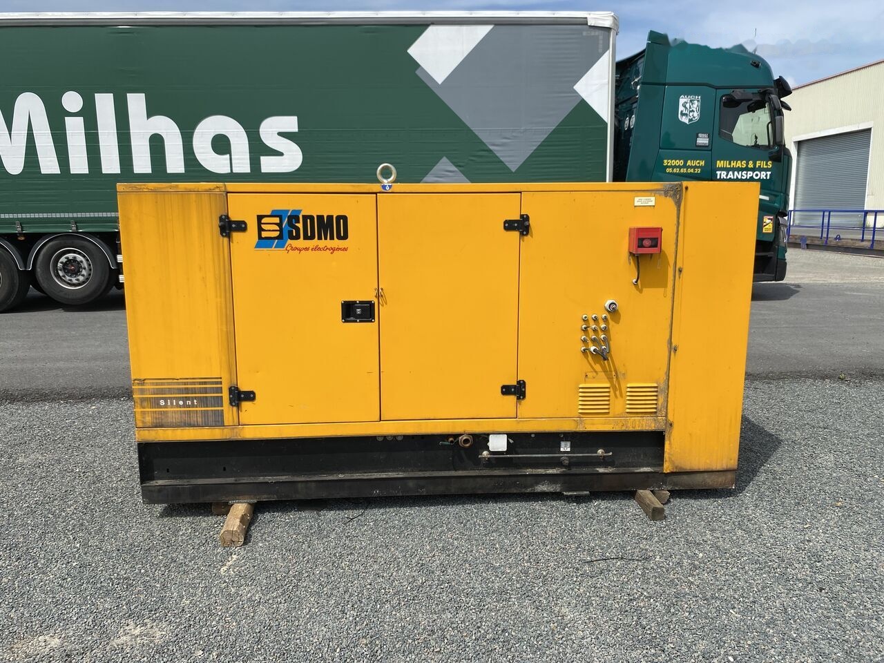 SDMO 80 kVa John Deere - Generator set: picture 1 SDMO 80 kVa John Deere - Generator set: picture 1