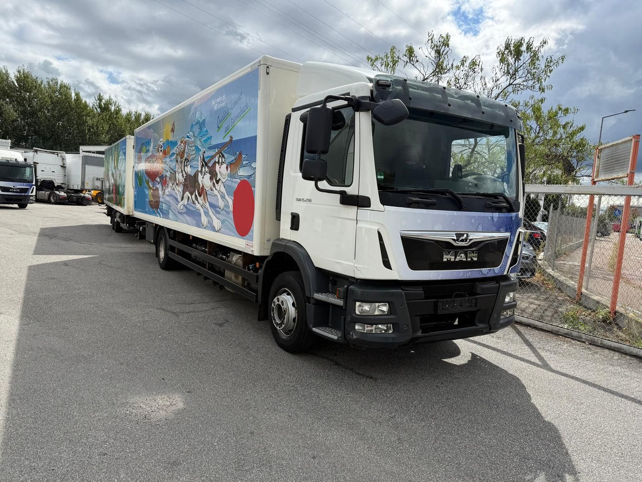 MAN TGM 15.290  kein 12.250 - Box truck: picture 1 MAN TGM 15.290  kein 12.250 - Box truck: picture 1