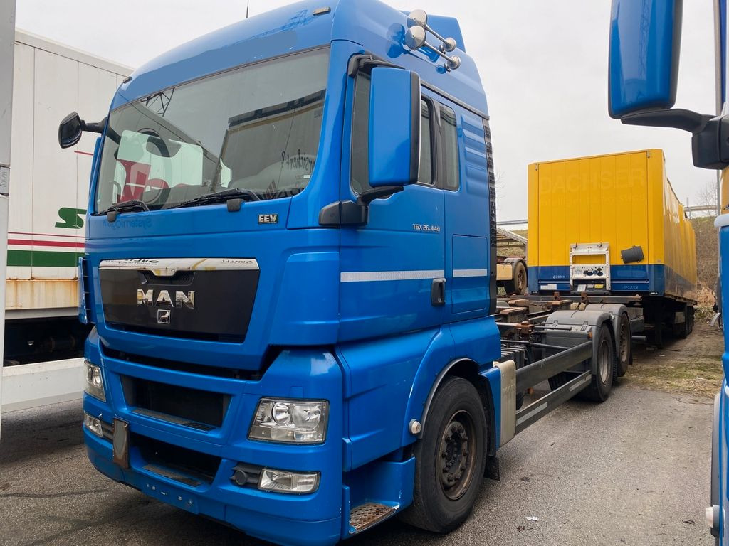 MAN TGX 26.440 EEV /Retarder/Lift/StandHei/2 Stück MAN TGX 26.440 EURO V EEV 2 Stück - Container transporter/ Swap body truck: picture 1 MAN TGX 26.440 EEV /Retarder/Lift/StandHei/2 Stück MAN TGX 26.440 EURO V EEV 2 Stück - Container transporter/ Swap body truck: picture 1