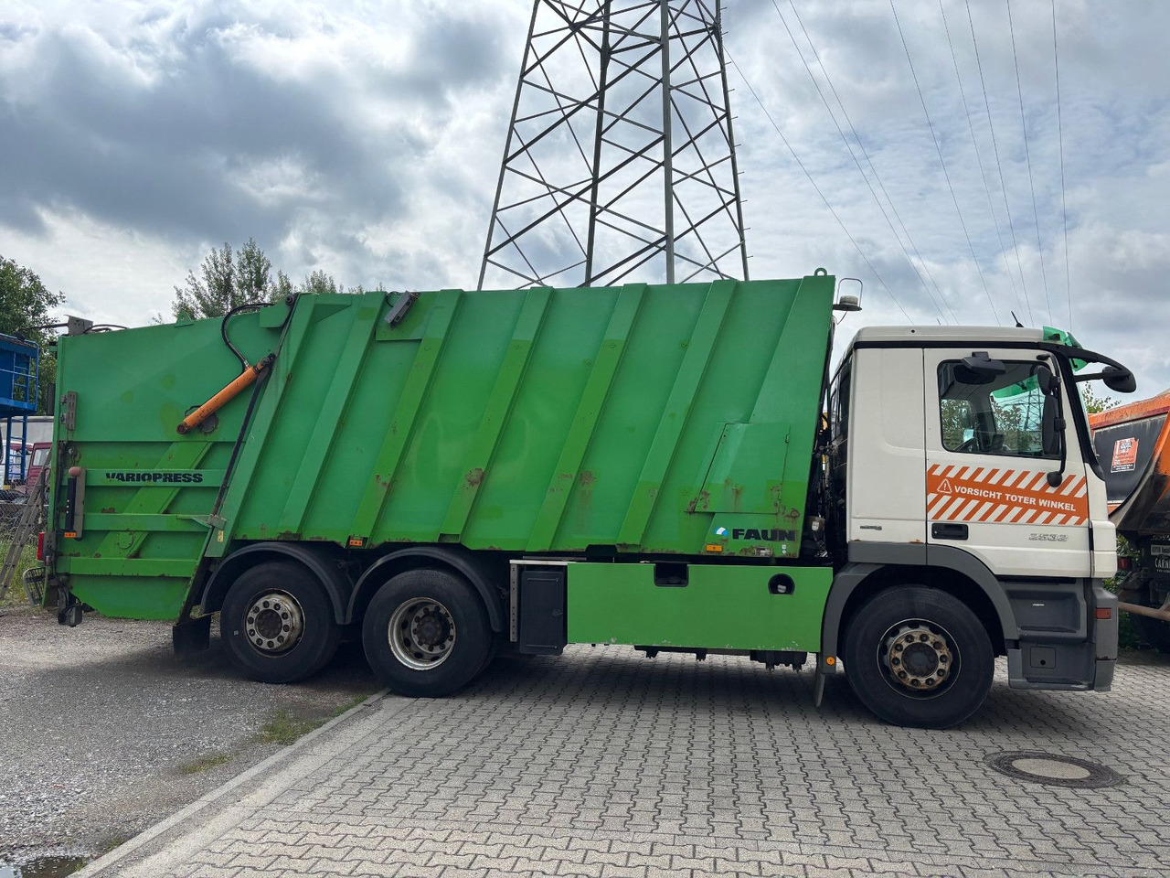 Mercedes-Benz 2532L EU5/Zöller Schüttung/VarioPress/Blatt-Luft - Garbage truck: picture 2 Mercedes-Benz 2532L EU5/Zöller Schüttung/VarioPress/Blatt-Luft - Garbage truck: picture 2