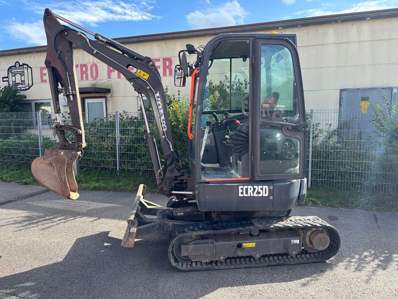 Volvo ECR 25 D - Mini excavator: picture 3 Volvo ECR 25 D - Mini excavator: picture 3