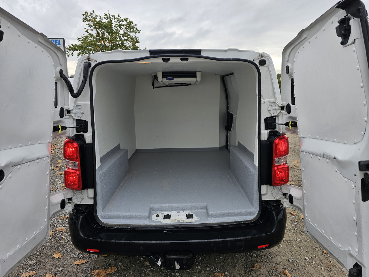 Citroen JUMPY CHLODNIA MROZNIA CARRIER+230V KLIMA NAVI EURO6 - Refrigerated van: picture 2 Citroen JUMPY CHLODNIA MROZNIA CARRIER+230V KLIMA NAVI EURO6 - Refrigerated van: picture 2
