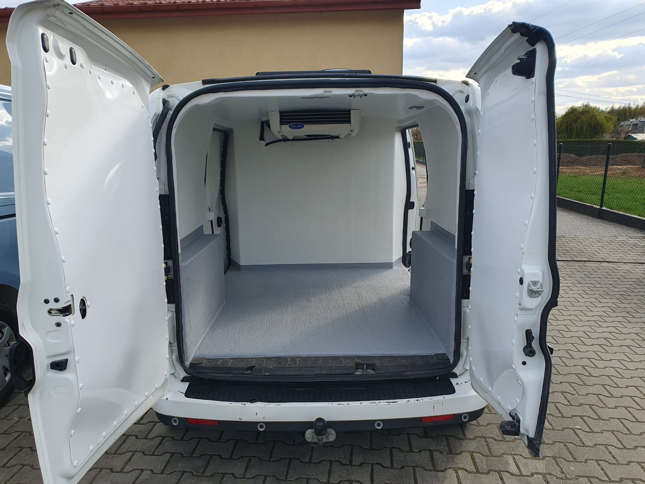FIAT DOBLO CHLODNIA MROZNIA CARRIER KLIMA EURO6 - Refrigerated van: picture 2 FIAT DOBLO CHLODNIA MROZNIA CARRIER KLIMA EURO6 - Refrigerated van: picture 2