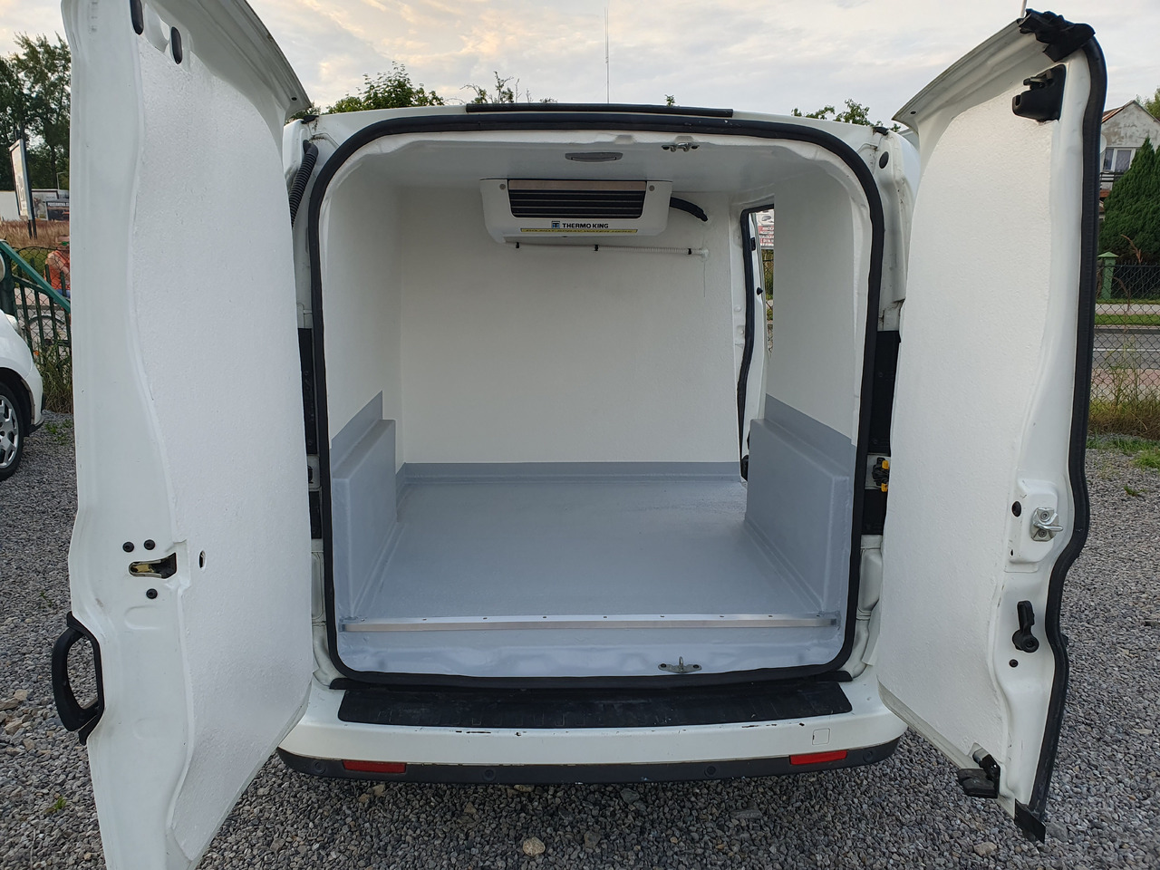 FIAT DOBLO CHLODNIA THERMOKING KLIMA EURO6 - Refrigerated van: picture 1 FIAT DOBLO CHLODNIA THERMOKING KLIMA EURO6 - Refrigerated van: picture 1