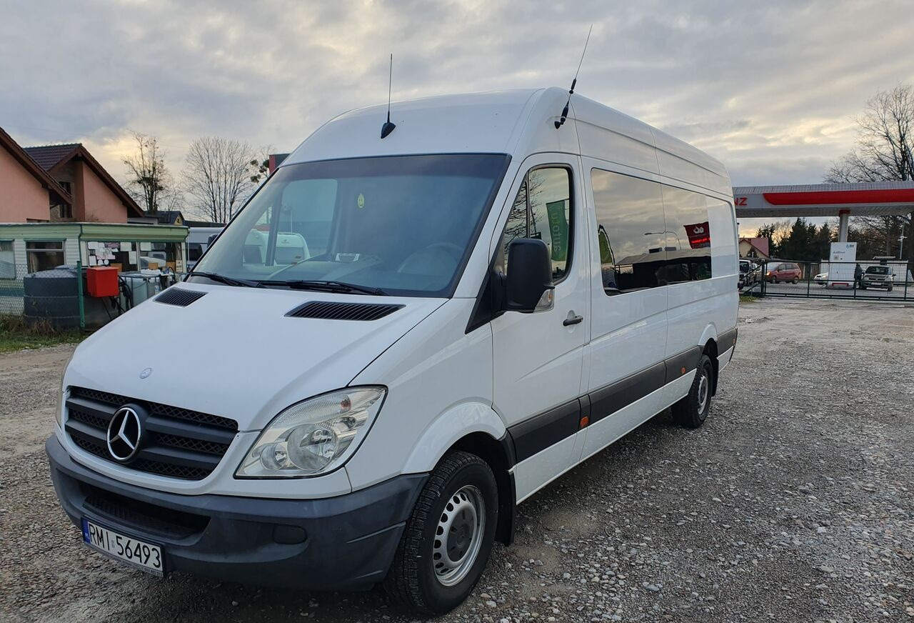 Mercedes-Benz SPRINTER 319 9 OSOB KLIMA WEBASTO TV TYL PODUSZKI EURO5 - Minibus, Passenger van: picture 3 Mercedes-Benz SPRINTER 319 9 OSOB KLIMA WEBASTO TV TYL PODUSZKI EURO5 - Minibus, Passenger van: picture 3
