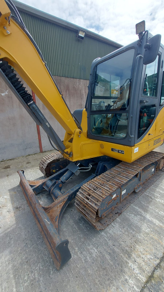 - Crawler excavator: picture 2 - Crawler excavator: picture 2