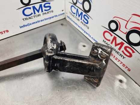 Case 4230, 4000, 95 Series, Hitch Lever Assy 1970813c1, 1970823c1, 1970816c2 - Frame/ Chassis: picture 3 Case 4230, 4000, 95 Series, Hitch Lever Assy 1970813c1, 1970823c1, 1970816c2 - Frame/ Chassis: picture 3