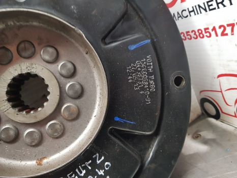 Deutz Agrotron Series 6, M, 6 Ttv 6120.4 Torsion Damper 04438731.4 - Flywheel: picture 2 Deutz Agrotron Series 6, M, 6 Ttv 6120.4 Torsion Damper 04438731.4 - Flywheel: picture 2