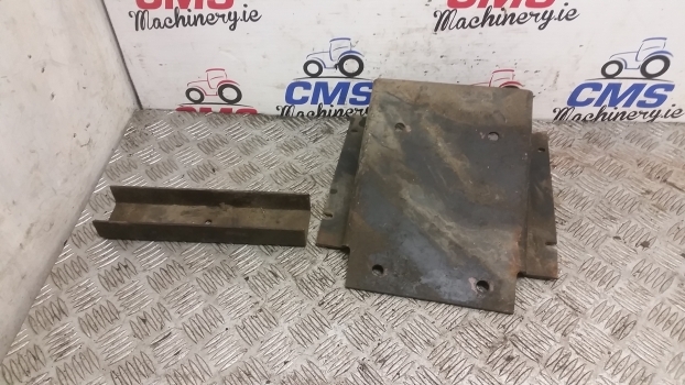 Fiat F140 Cab Interior Brackets. Please Check By Photos. - Cab and interior for Farm tractor: picture 3 Fiat F140 Cab Interior Brackets. Please Check By Photos. - Cab and interior for Farm tractor: picture 3