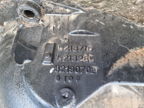 John Deere 6145r, 6m, 6r Series, Exhaust Carrier Bracket L213285 - Muffler/ Exhaust system: picture 3 John Deere 6145r, 6m, 6r Series, Exhaust Carrier Bracket L213285 - Muffler/ Exhaust system: picture 3
