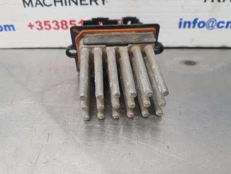 New Holland T7040, T7, T7000 Blower Motor Resistor Bosch 87306706, B10552 - A/C part: picture 4 New Holland T7040, T7, T7000 Blower Motor Resistor Bosch 87306706, B10552 - A/C part: picture 4