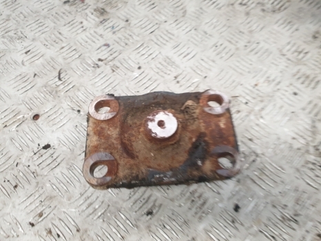 Same Antares Silver 100.6 Axle Support Pin Plate 0.146.4320.0/10 - Axle and parts for Farm tractor: picture 3 Same Antares Silver 100.6 Axle Support Pin Plate 0.146.4320.0/10 - Axle and parts for Farm tractor: picture 3