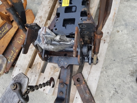 Spare parts for Farm tractor Deutz Agrotron 6120.40, 6130.40, 6140.40 Pick Up Hitch Complete 0.020.0254.4/30: picture 6