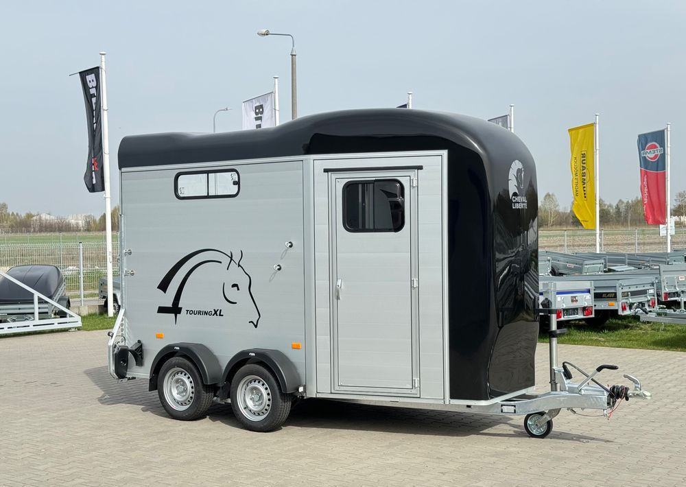 CHEVAL LIBERTÉ Touring Country XL przyczepa na dwa konie | duża siodlarnia | drzwi boczne | rampa przednia | 387×179 cm | ALUMINIOWA | Debon | dostawa | mocna i solidna | - Horse trailer: picture 1 CHEVAL LIBERTÉ Touring Country XL przyczepa na dwa konie | duża siodlarnia | drzwi boczne | rampa przednia | 387×179 cm | ALUMINIOWA | Debon | dostawa | mocna i solidna | - Horse trailer: picture 1