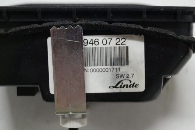 Linde 0039460722 | Display SW2.7 Display SW2.7 - Dashboard for Material handling equipment: picture 3 Linde 0039460722 | Display SW2.7 Display SW2.7 - Dashboard for Material handling equipment: picture 3