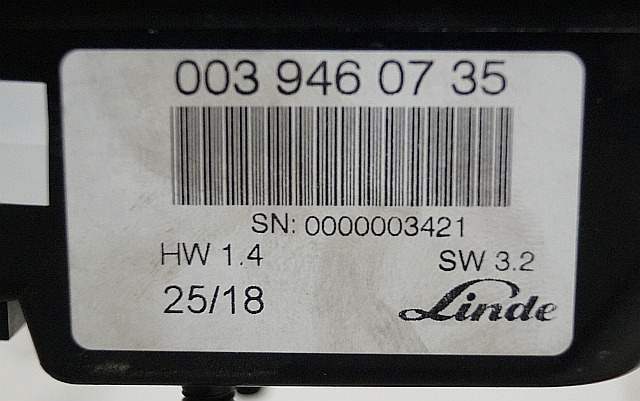 Linde 0039460735 | Display SW3.2 HW 1,4 sn. 0000003421 - Dashboard for Material handling equipment: picture 2 Linde 0039460735 | Display SW3.2 HW 1,4 sn. 0000003421 - Dashboard for Material handling equipment: picture 2