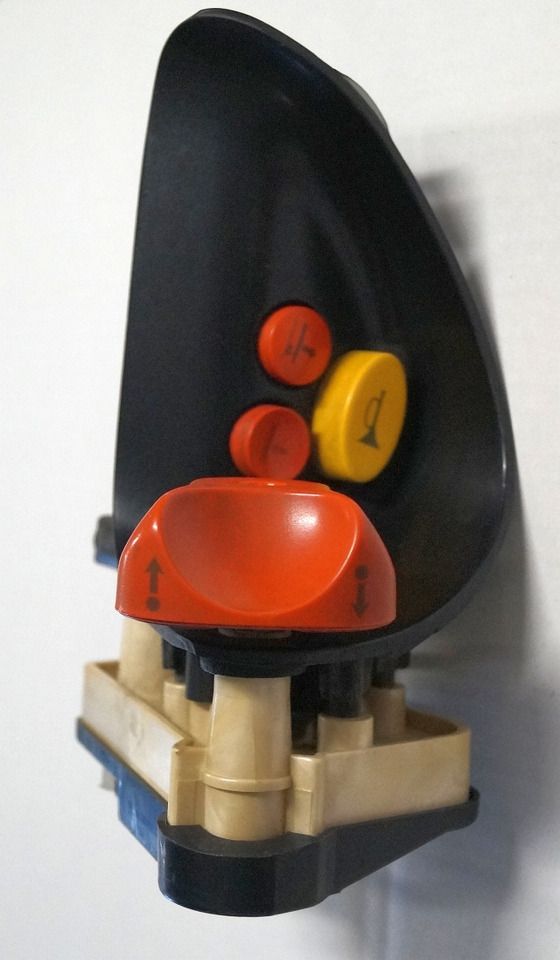 Linde 1443605100 | Rijschakelaar Control handle Control module - Electrical system for Material handling equipment: picture 1 Linde 1443605100 | Rijschakelaar Control handle Control module - Electrical system for Material handling equipment: picture 1