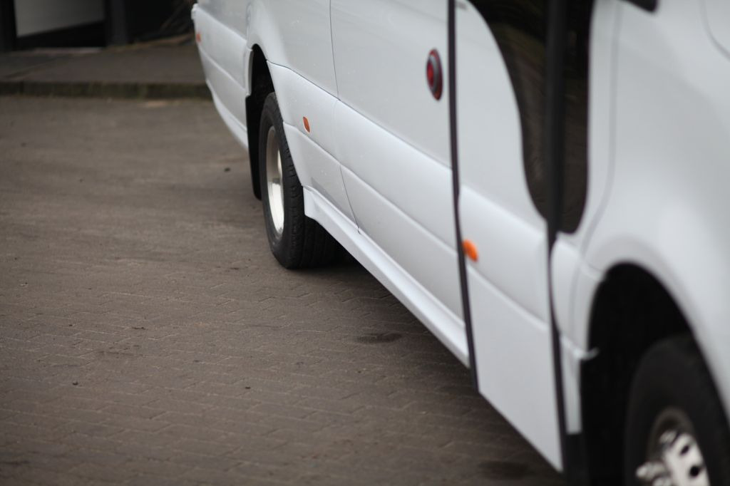 Mercedes-Benz Sprinter 519 TOURIST XL / 21 to 24 Seats! - Coach: picture 3 Mercedes-Benz Sprinter 519 TOURIST XL / 21 to 24 Seats! - Coach: picture 3