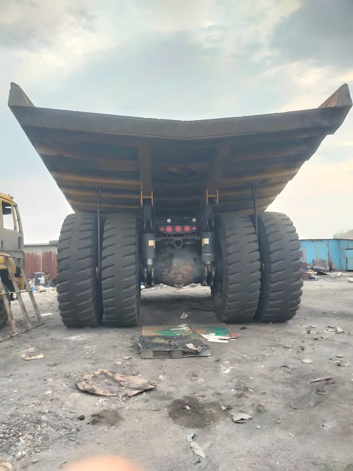 KOMATSU DUMP TRUCK HD785-7 - Mining machinery: picture 5 KOMATSU DUMP TRUCK HD785-7 - Mining machinery: picture 5