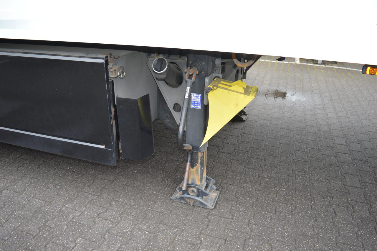 Refrigerator semi-trailer Krone SDR Cool Liner FP 60 ThermoKing SLXi 300: picture 12