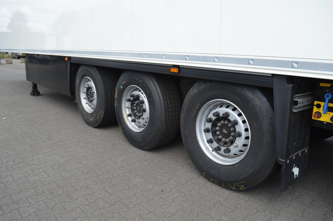 Refrigerator semi-trailer Schmitz Cargobull SKO FP 45 Carrier Vector 1550: picture 12