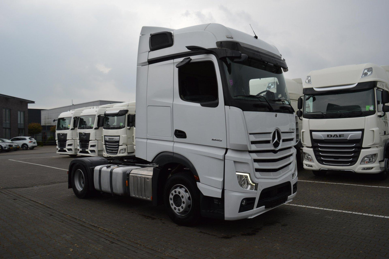 Mercedes-Benz Actros 5 1845 BigSpace - Tractor unit: picture 3 Mercedes-Benz Actros 5 1845 BigSpace - Tractor unit: picture 3