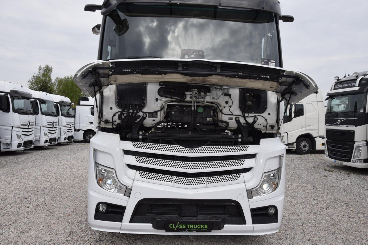 Tractor unit Mercedes-Benz Actros 5 1845 BigSpace: picture 16