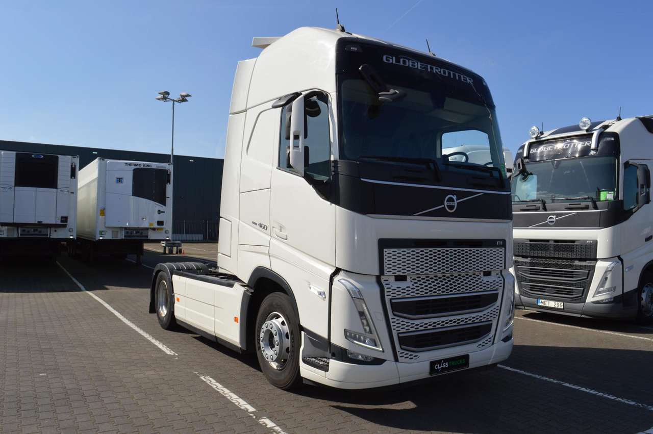 Volvo FH 460 Globetrotter XL i-Save Side Skirts - Tractor unit: picture 3 Volvo FH 460 Globetrotter XL i-Save Side Skirts - Tractor unit: picture 3