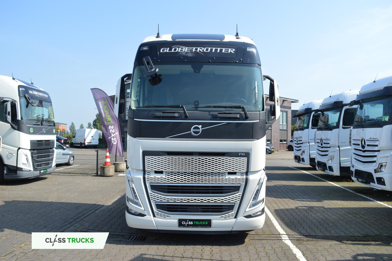 Volvo FH 460 Globetrotter XL i-Save Side Skirts - Tractor unit: picture 3 Volvo FH 460 Globetrotter XL i-Save Side Skirts - Tractor unit: picture 3