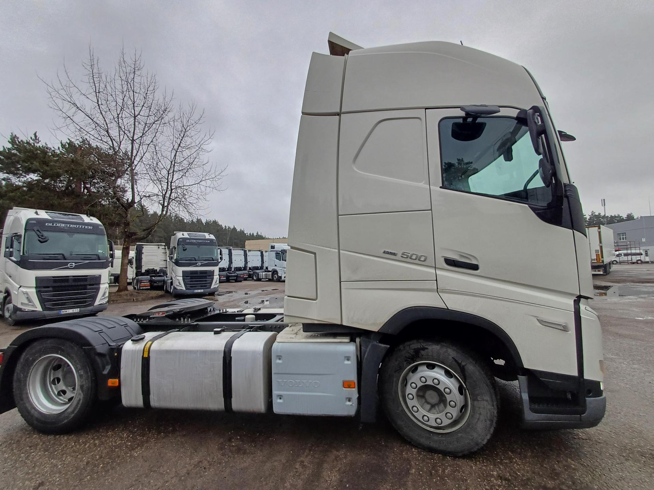 Volvo FH 500 Globetrotter XL - Tractor unit: picture 2 Volvo FH 500 Globetrotter XL - Tractor unit: picture 2