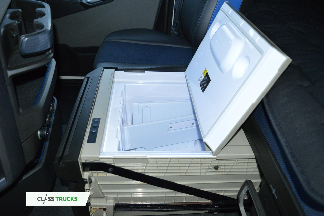 Tractor unit Volvo FH 500 Globetrotter XL Varios: picture 11